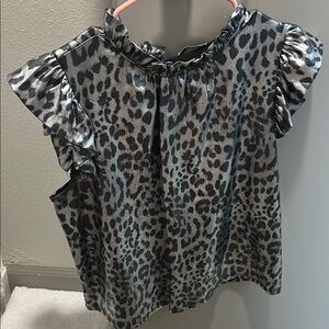 JODIFL Black and Gray Ruffled Sleeveless Blouse